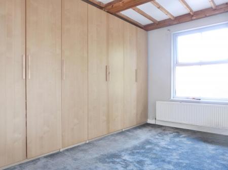 4 bedroom Detached house to let in Harrogate Road, Ripon, HG4