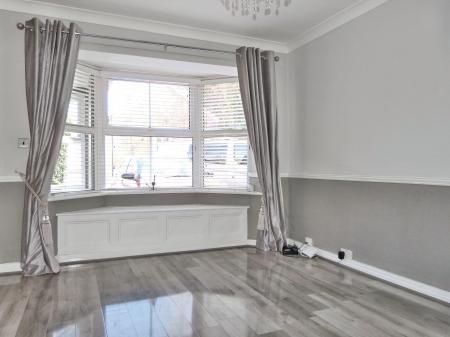 4 bedroom Detached house to let in Harrogate Road, Ripon, HG4