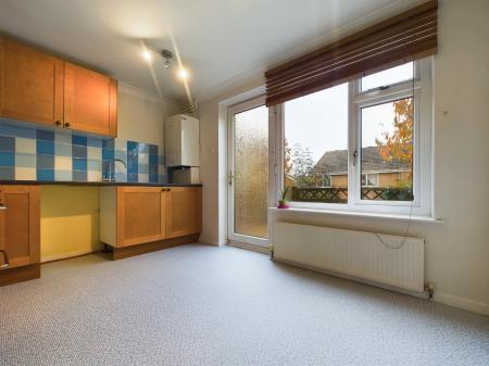 2 bedroom Town house to let in Stonebeck Avenue, Harrogate, HG1