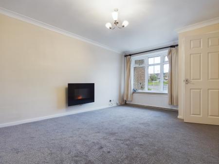 2 bedroom Town house to let in Stonebeck Avenue, Harrogate, HG1