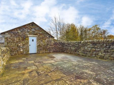 5 bedroom Semi-detached house to let in Burley Bank Road, Killinghall, HG3