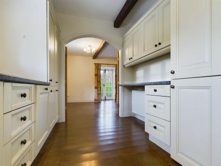 5 bedroom Semi-detached house to let in Burley Bank Road, Killinghall, HG3