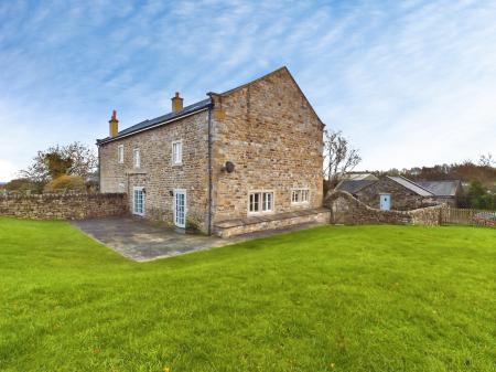 5 bedroom Semi-detached house to let in Burley Bank Road, Killinghall, HG3
