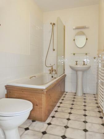 3 bedroom Cottage to let in Station Lane, Burton Leonard, HG3