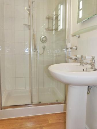 3 bedroom Cottage to let in Station Lane, Burton Leonard, HG3