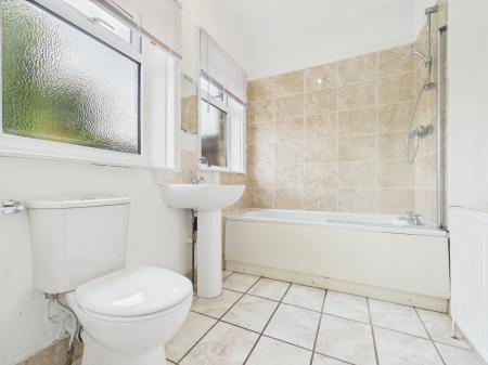 1 bedroom Flat to let in Hyde Park Road, Harrogate, HG1