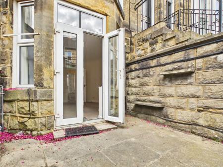 1 bedroom Flat to let in Cheltenham Mount, Harrogate, HG1