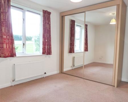 2 bedroom Flat to let in Low Mill Court, Shaw Mills, HG3