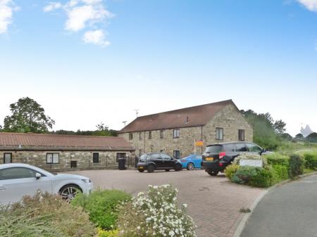 2 bedroom Flat to let in Low Mill Court, Shaw Mills, HG3