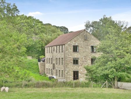 Low Mill Court, Shaw Mills, HG3