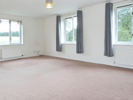2 bedroom Flat to let in Low Mill Court, Shaw Mills, HG3