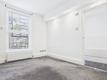 2 bedroom Flat to let in Cold Bath Road, Harrogate, HG2