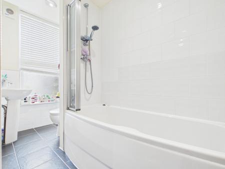 2 bedroom Flat to let in Cold Bath Road, Harrogate, HG2