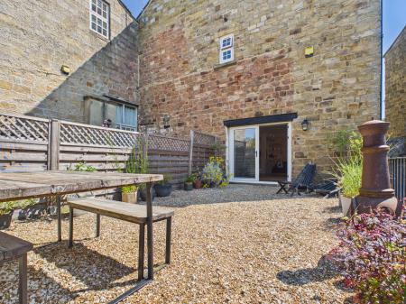 5 bedroom Character Property to let in Fringill Lane, Darley, HG3