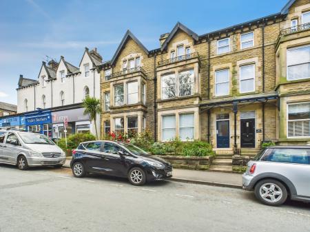 Valley Drive, Harrogate, HG2