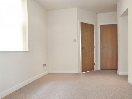 2 bedroom Flat to let in Valley Drive, Harrogate, HG2