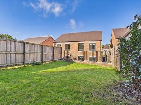 3 bedroom Semi-detached house to let in Orchid Gardens, Beckwithshaw, HG3