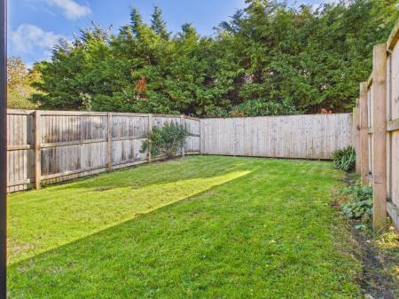 3 bedroom Semi-detached house to let in Orchid Gardens, Beckwithshaw, HG3