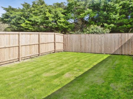3 bedroom Semi-detached house to let in Orchid Gardens, Beckwithshaw, HG3