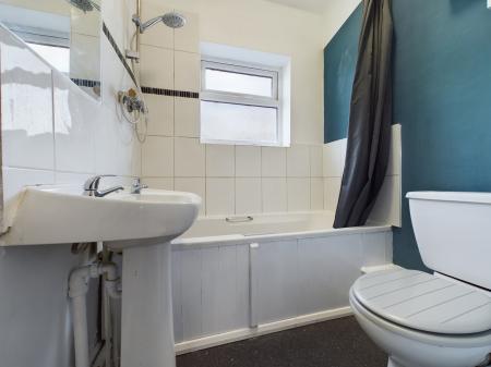 2 bedroom Terraced House to let in Diamond Place, Starbeck, Harrogate, HG1