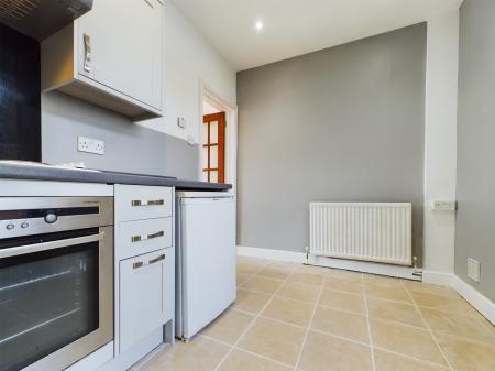 2 bedroom Terraced House to let in Diamond Place, Starbeck, Harrogate, HG1