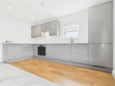 2 bedroom Flat to let in Ripon Road, Killinghall, HG3