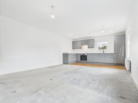 2 bedroom Flat to let in Ripon Road, Killinghall, HG3