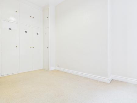 2 bedroom Flat to let in Leeds Road, Harrogate, HG2