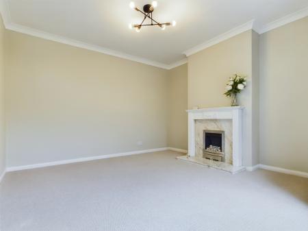 2 bedroom Semi-detached house to let in Kent Drive, Harrogate, HG1