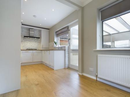 2 bedroom Semi-detached house to let in Kent Drive, Harrogate, HG1