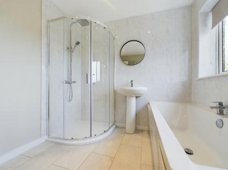 2 bedroom Semi-detached house to let in Kent Drive, Harrogate, HG1