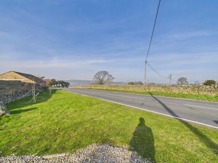 2 bedroom Cottage to let in Menwith Hill, Harrogate, HG3