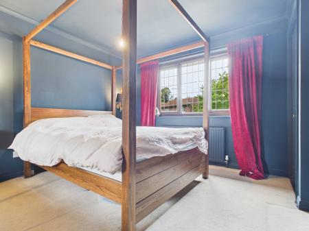 4 bedroom Detached house to let in Laverton Gardens, Harrogate, HG3