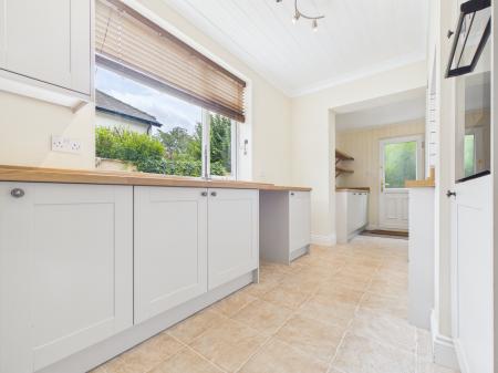 3 bedroom Semi-detached house to let in Manor Road, Knaresborough, HG5