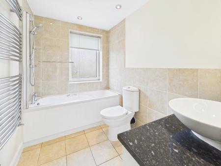 3 bedroom Semi-detached house to let in Park House Green, Harrogate, HG1