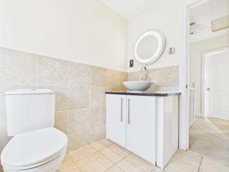 3 bedroom Semi-detached house to let in Park House Green, Harrogate, HG1