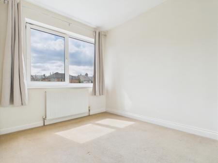 3 bedroom Semi-detached house to let in Park House Green, Harrogate, HG1