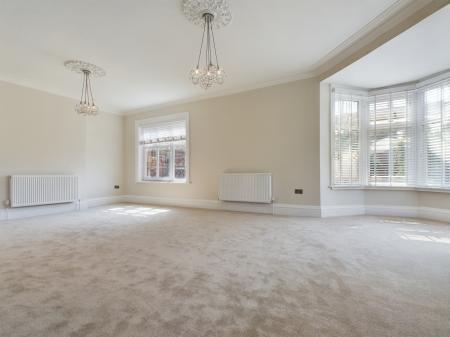 3 bedroom Duplex to let in South Drive, Harrogate, HG2