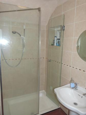 1 bedroom Studio flat to let in Cheltenham Crescent, Harrogate, HG1