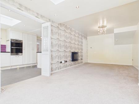 3 bedroom Semi-detached bungalow to let in Forest Grove, Harrogate, HG2