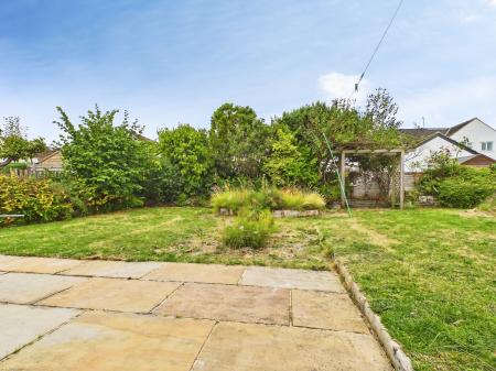 3 bedroom Semi-detached bungalow to let in Forest Grove, Harrogate, HG2