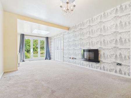 3 bedroom Semi-detached bungalow to let in Forest Grove, Harrogate, HG2