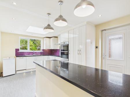 3 bedroom Semi-detached bungalow to let in Forest Grove, Harrogate, HG2