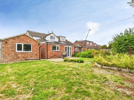 3 bedroom Semi-detached bungalow to let in Forest Grove, Harrogate, HG2