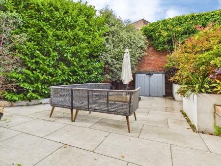 4 bedroom Semi-detached house to let in The Parade, Harrogate, HG1