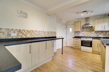 3 bedroom Detached house to let in Smithson Grove, Boroughbridge, YO51