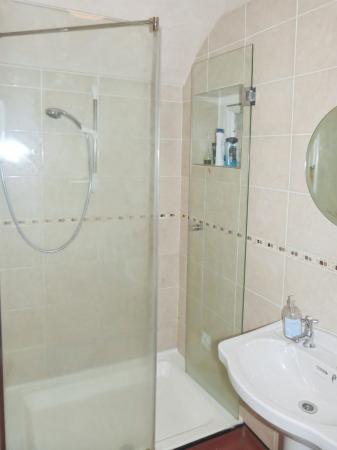 1 bedroom House share to let in Cheltenham Crescent, Harrogate, HG1