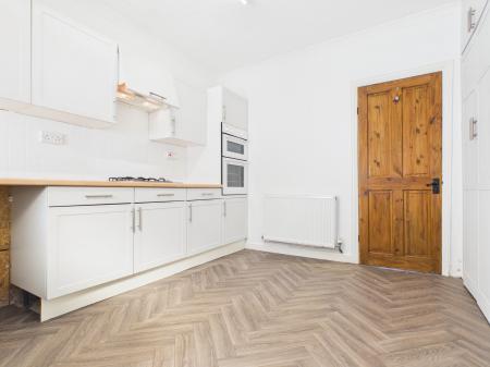 3 bedroom Terraced House to let in Hookstone Avenue, Harrogate, HG2