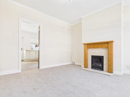 3 bedroom Terraced House to let in Hookstone Avenue, Harrogate, HG2