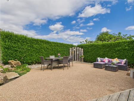 1 bedroom Bungalow to let in Woodhall Drive, Harrogate, HG1